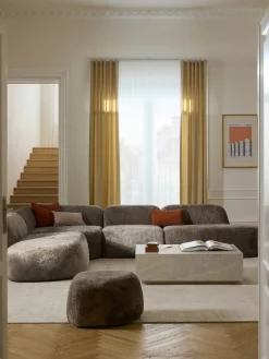 Divano angolare componibile 4 posti in teddy bouclé con chaise longue Wolke