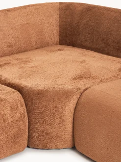 Divano angolare componibile 4 posti con chaise longue in teddy bouclé Wolke