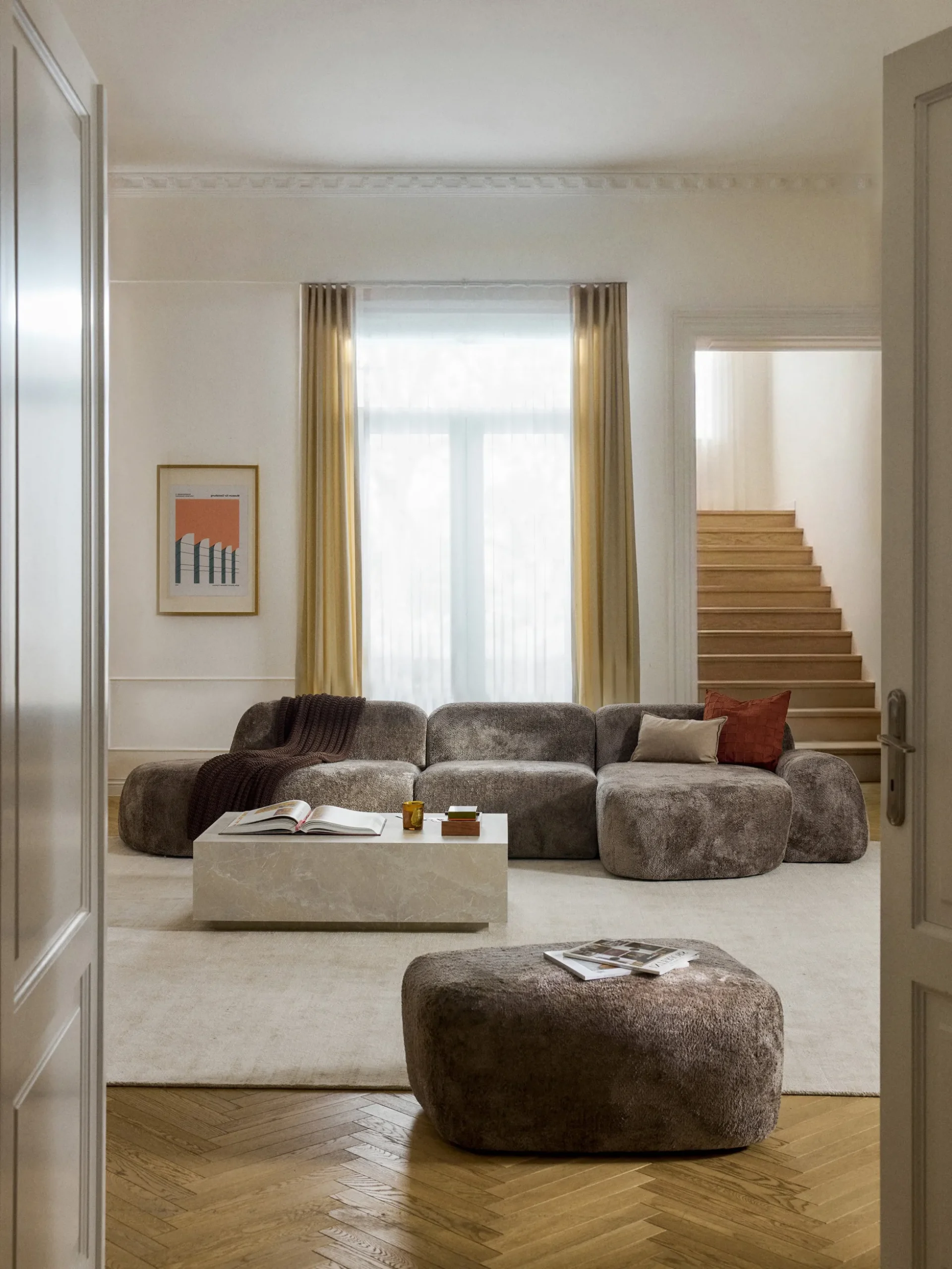Divano angolare componibile 4 posti in teddy bouclé con chaise longue Wolke