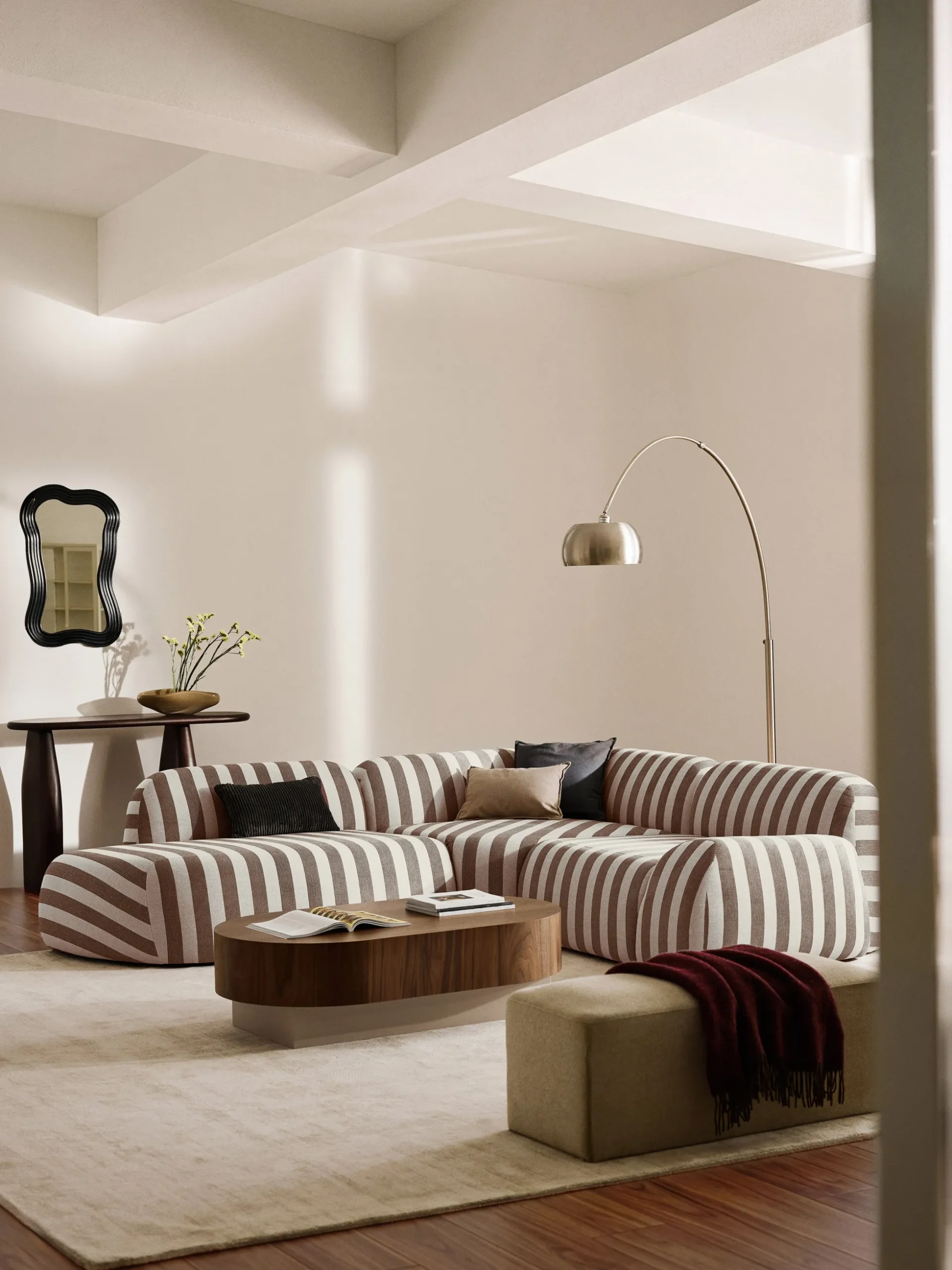 Divano angolare componibile 4 posti a righe con chaise longue Wolke