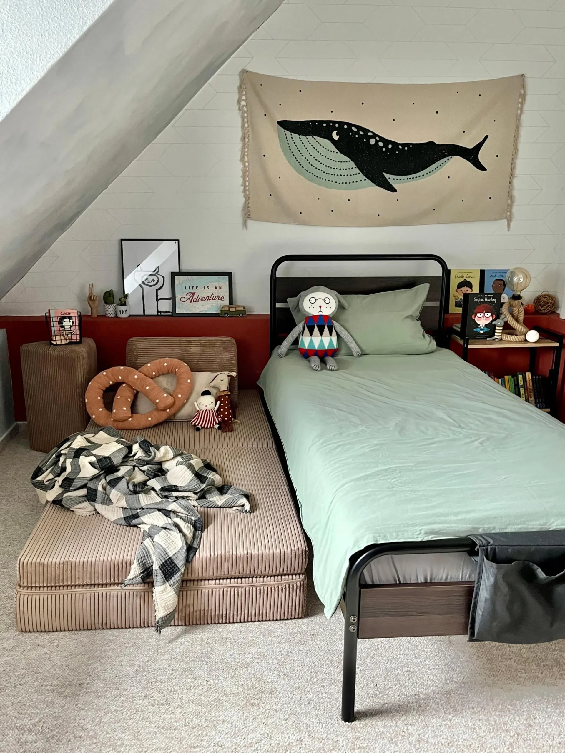 Divano letto componibile per bambini in velluto a coste fatto a mano Mila