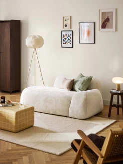Divano 2 posti con chaise longue in teddy bouclé Wolke
