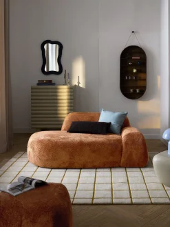 Divano 2 posti con chaise longue in teddy bouclé Wolke