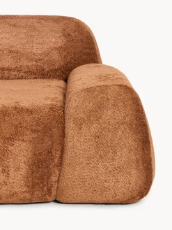 Divano 2 posti con chaise longue in teddy bouclé Wolke
