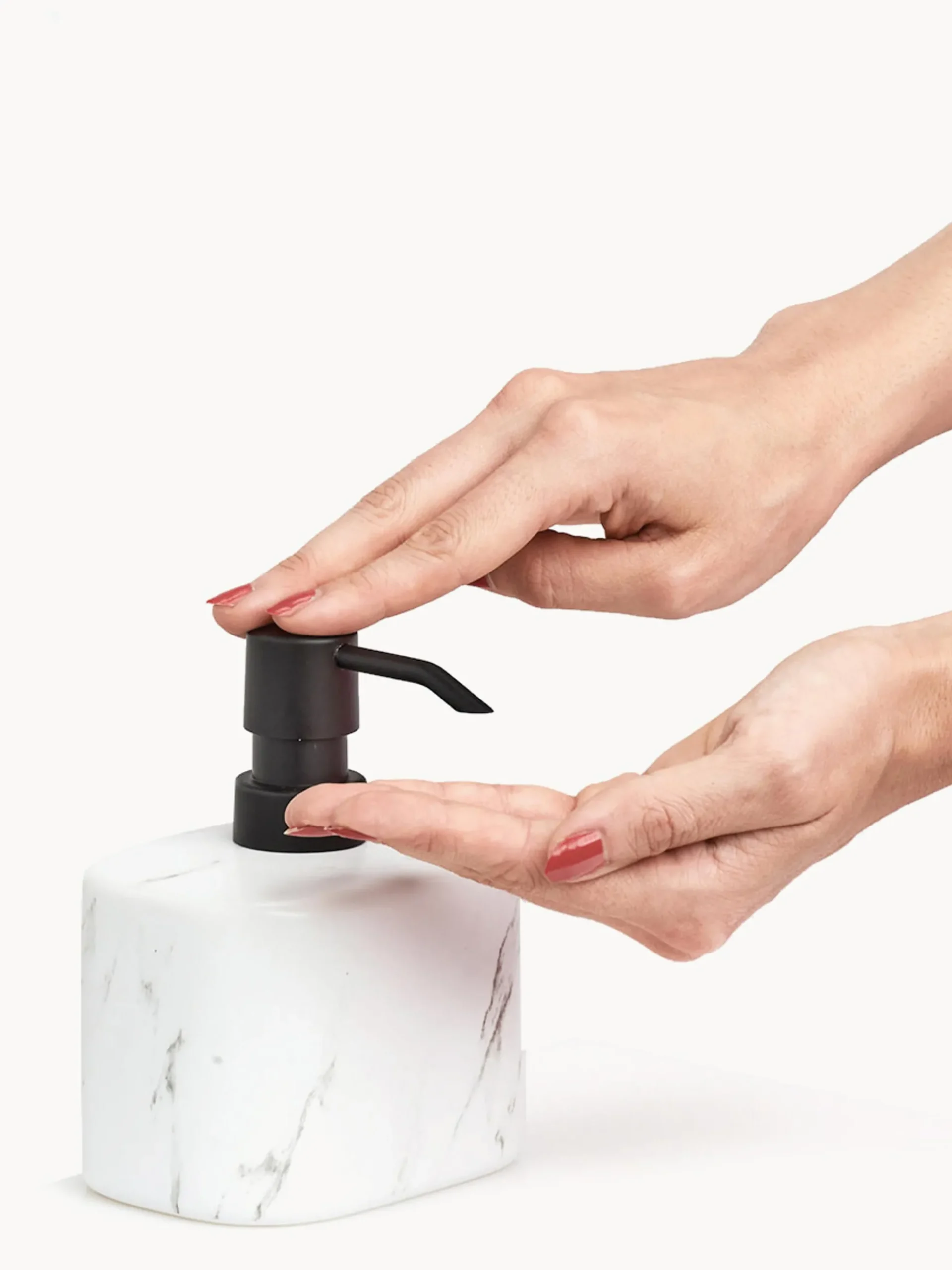 Dosatore di sapone in ceramica Marmor