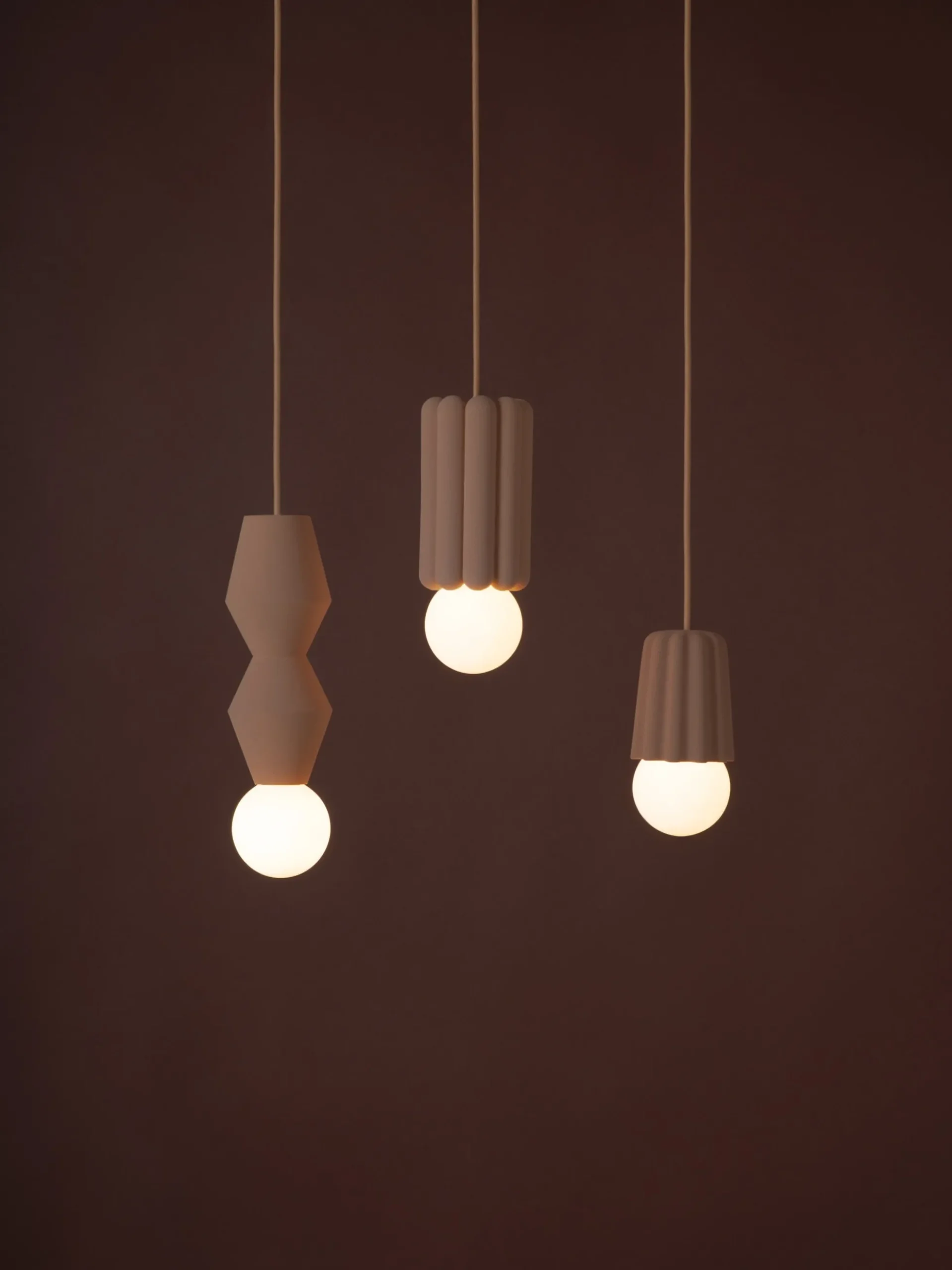 Lampada a sospensione piccola fatta a mano con luce regolabile STUCCO No. 2