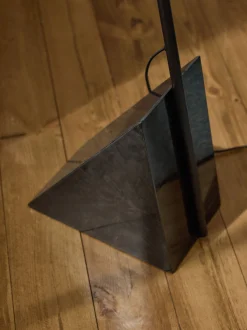 Lampada da lettura grande con base in marmo Reyna