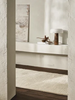 Lampada da tavolo con base in marmo Carla