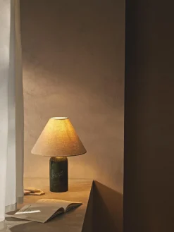 Lampada da tavolo con base in marmo Gia
