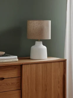 Lampada da tavolo con base in cemento Ike