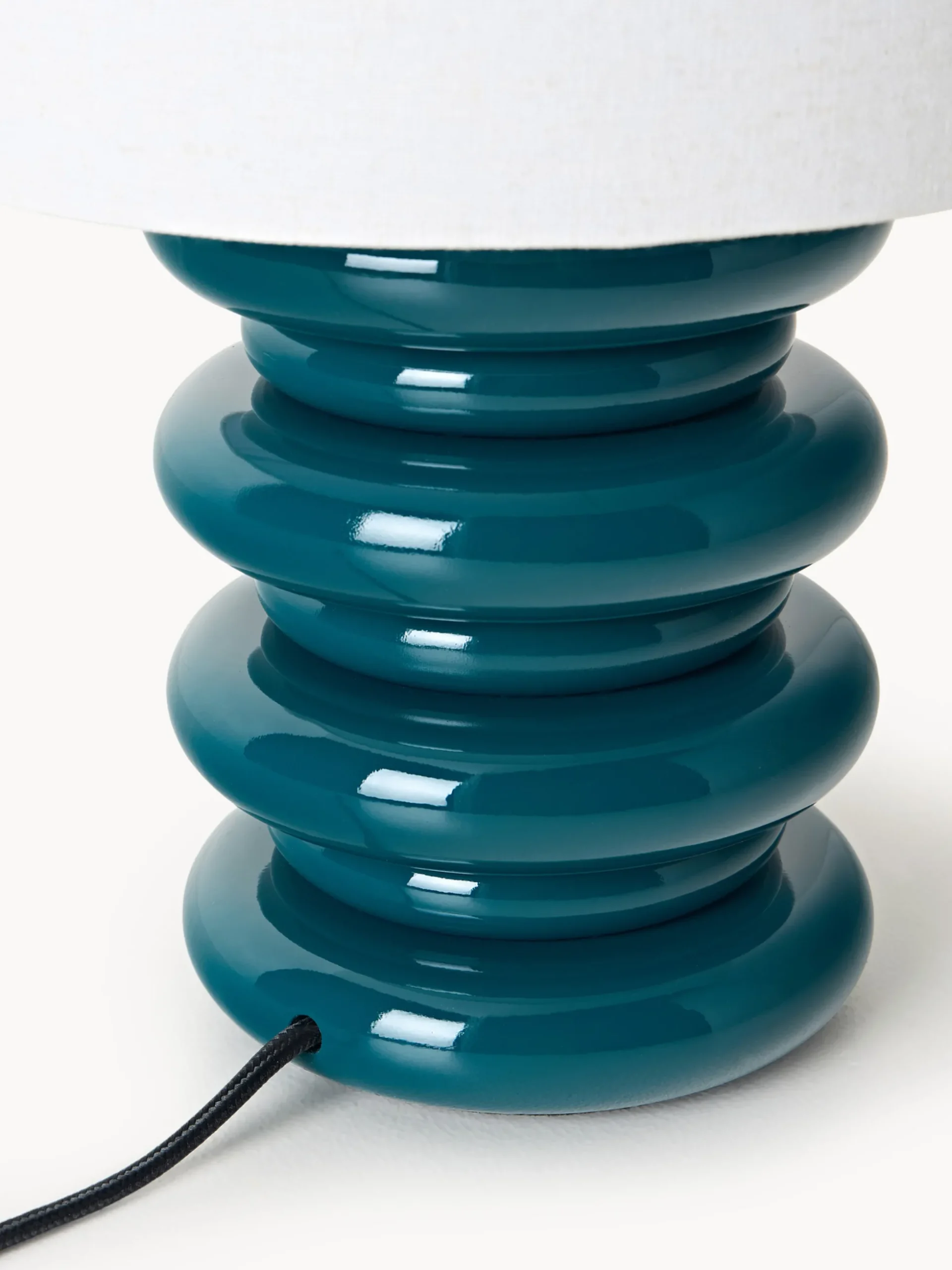 Lampada da tavolo con base in legno Nicolas