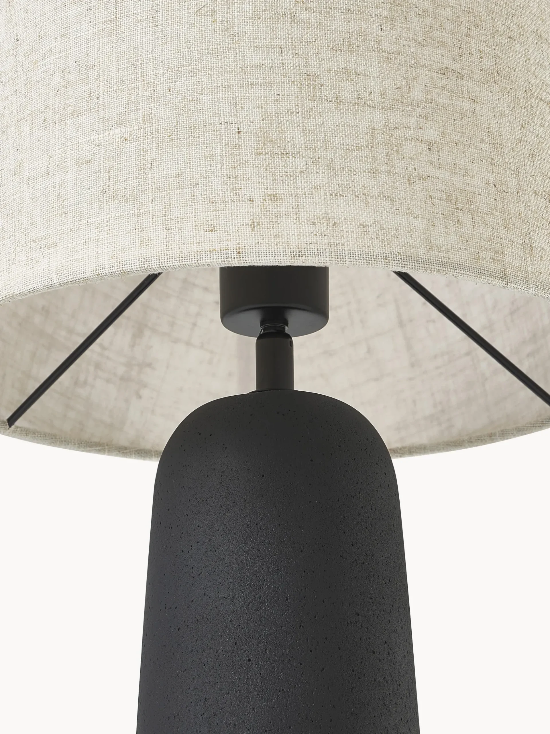 Lampada da tavolo grande con base in cemento Kaya
