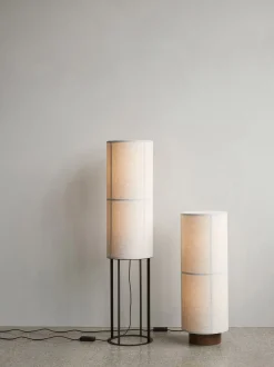 Lampada da tavolo in lino fatta a mano Hashira, luce regolabile