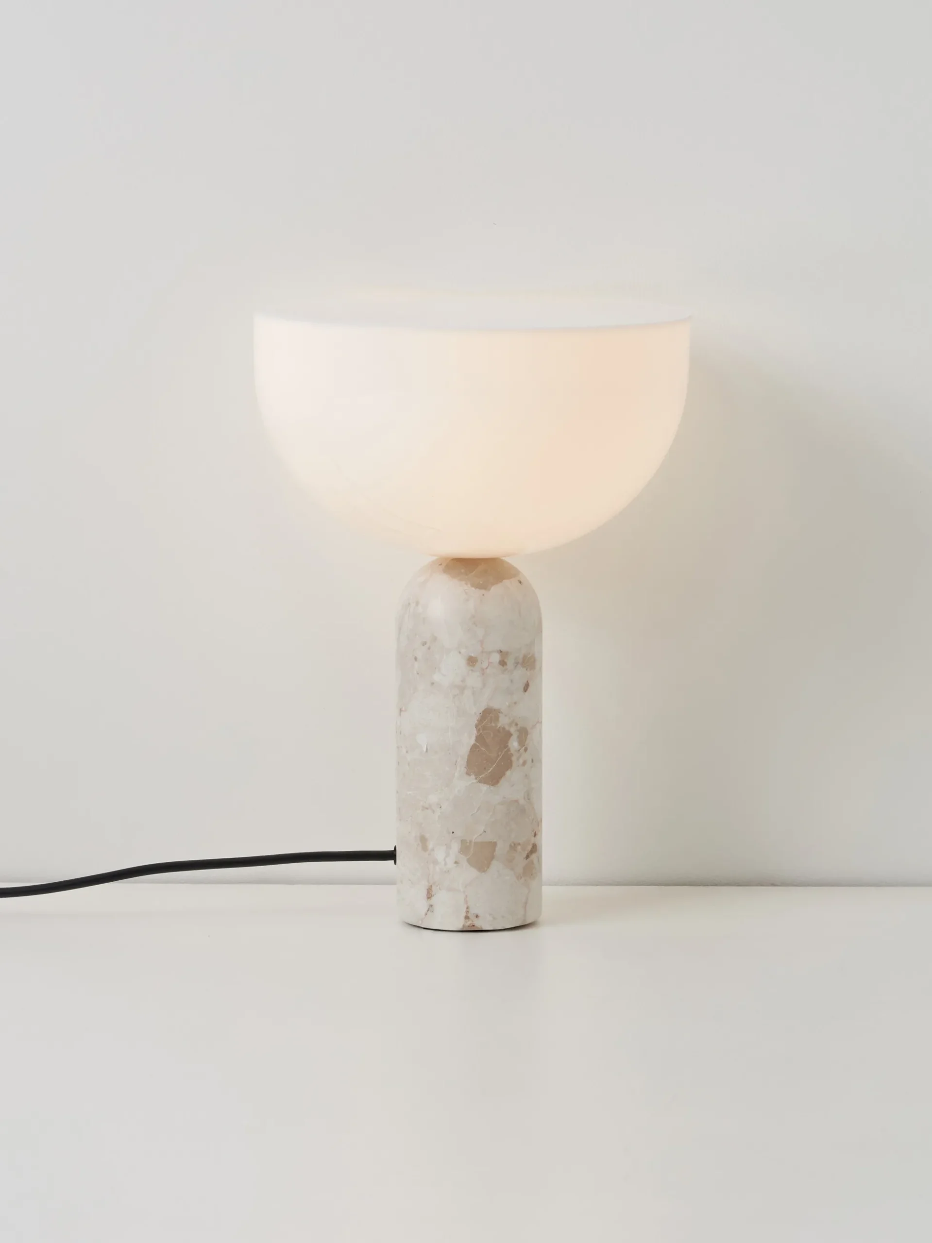 Lampada da tavolo in marmo Kizu, varie misure