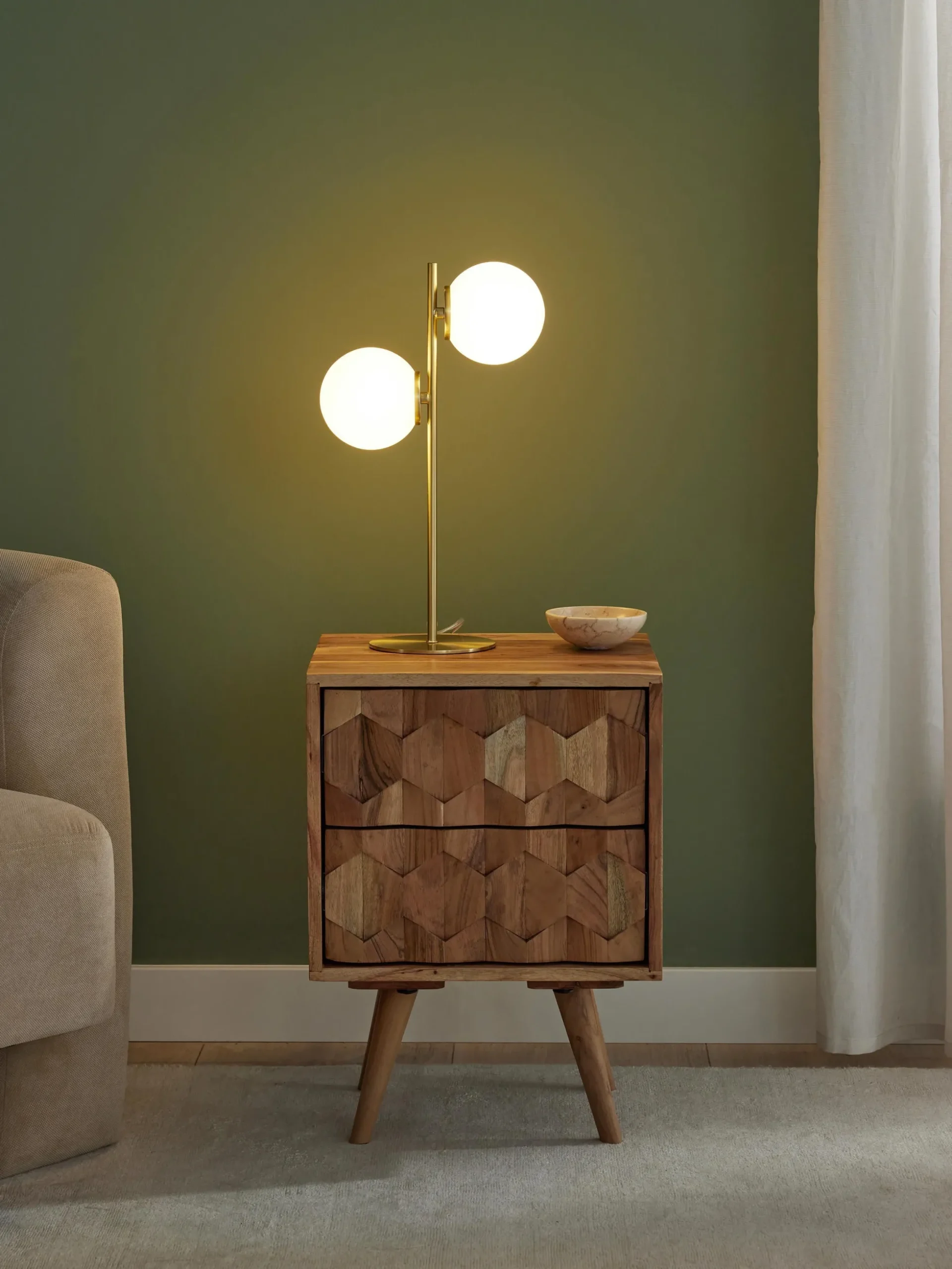 Lampada da tavolo in vetro opale Atlanta