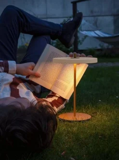Lampada da tavolo piccola portatile a LED con luce regolabile Asteria Move