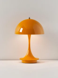 Lampada da tavolo piccola portatile a LED Panthella 160, design Verner Panton