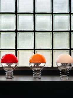 Lampada da tavolo piccola portatile a LED con luce regolabile Wire, Design Verner Panton