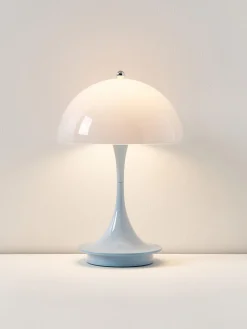 Lampada da tavolo piccola portatile a LED Panthella 160, design Verner Panton