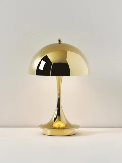 Lampada da tavolo piccola portatile a LED Panthella 160, design Verner Panton