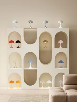 Lampada da tavolo piccola portatile a LED Panthella 160, design Verner Panton