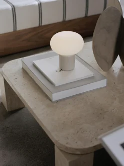 Lampada da tavolo piccola portatile Karl-Johan, luce regolabile