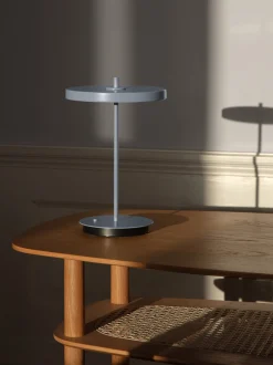 Lampada da tavolo piccola portatile a LED con luce regolabile Asteria Move