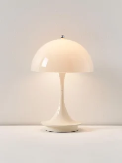 Lampada da tavolo piccola portatile a LED Panthella 160, design Verner Panton