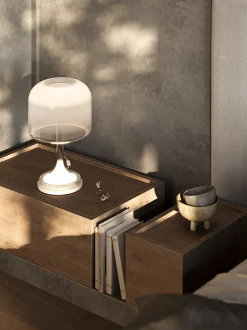 Lampada da tavolo piccola a LED con luce regolabile Spirito