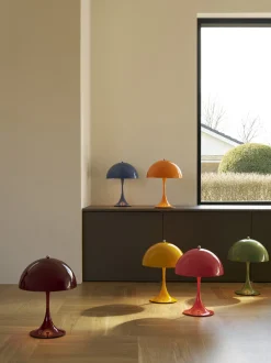 Lampada da tavolo portatile a LED con luce regolabile Panthella 250, Design Verner Panton