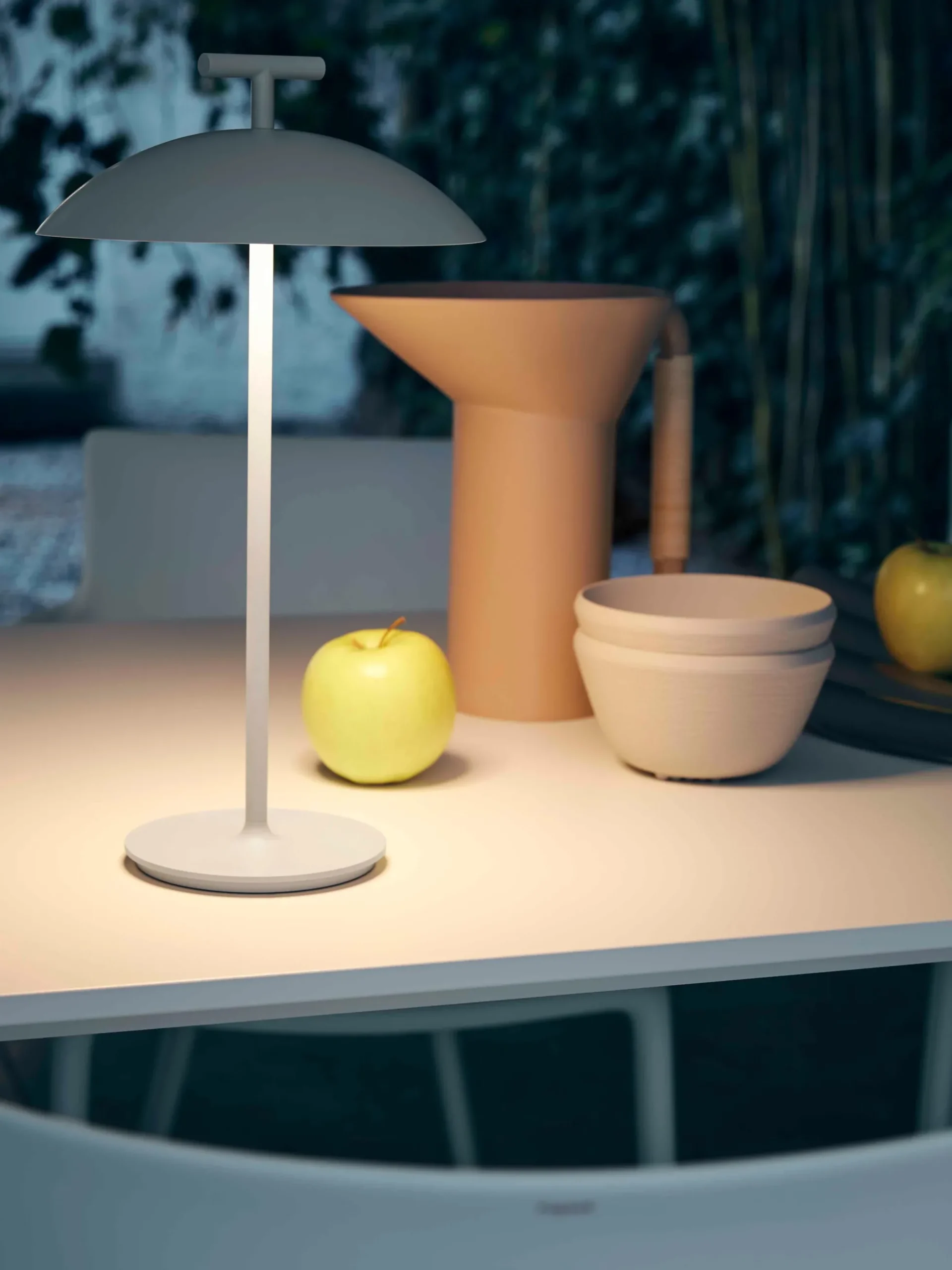Lampada da tavolo portatile a LED con luce regolabile Mini Geen-A