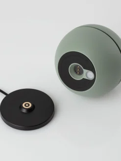 Lampada da tavolo portatile a LED dimmerabile piccola Puk