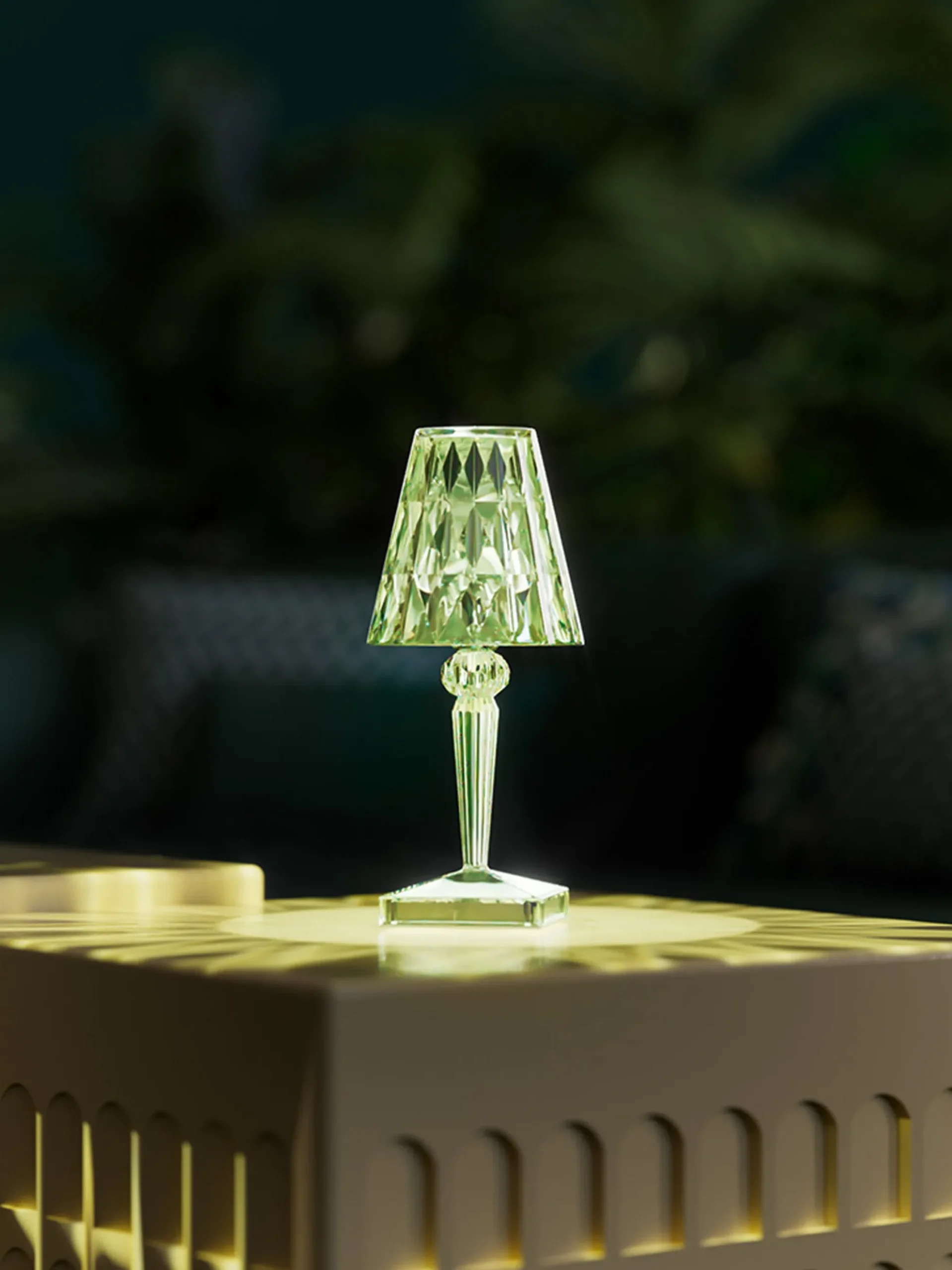 Lampada da tavolo portatile a LED con batteria Battery, alt. 30 cm