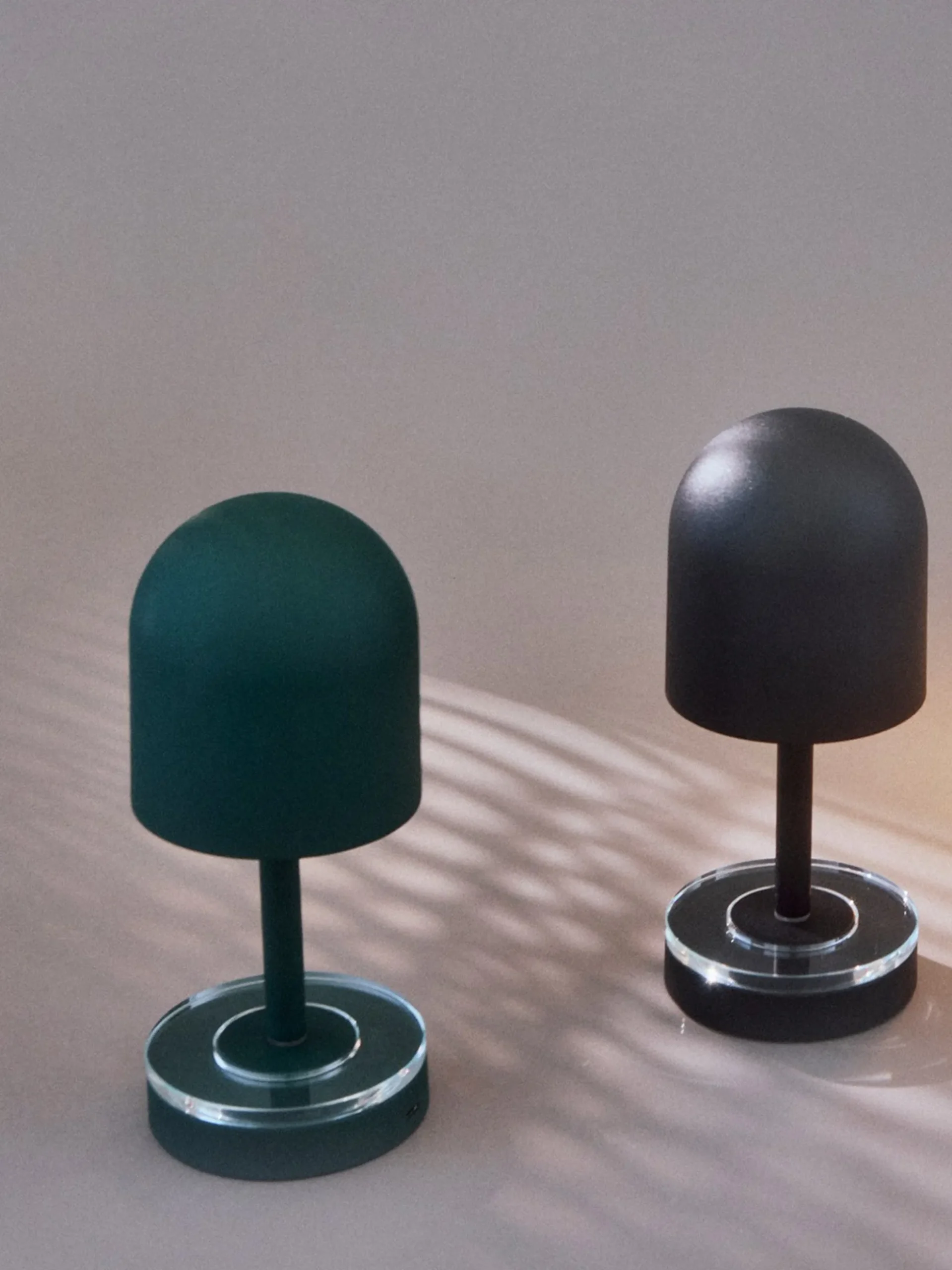 Lampada da tavolo portatile a LED per esterni con luce regolabile Luceo