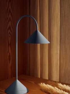Lampada da tavolo portatile da esterno a LED con luce regolabile Grasp