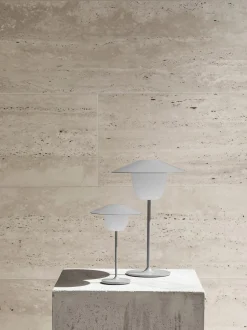 Lampada da tavolo portatile a LED con luce regolabile Ani