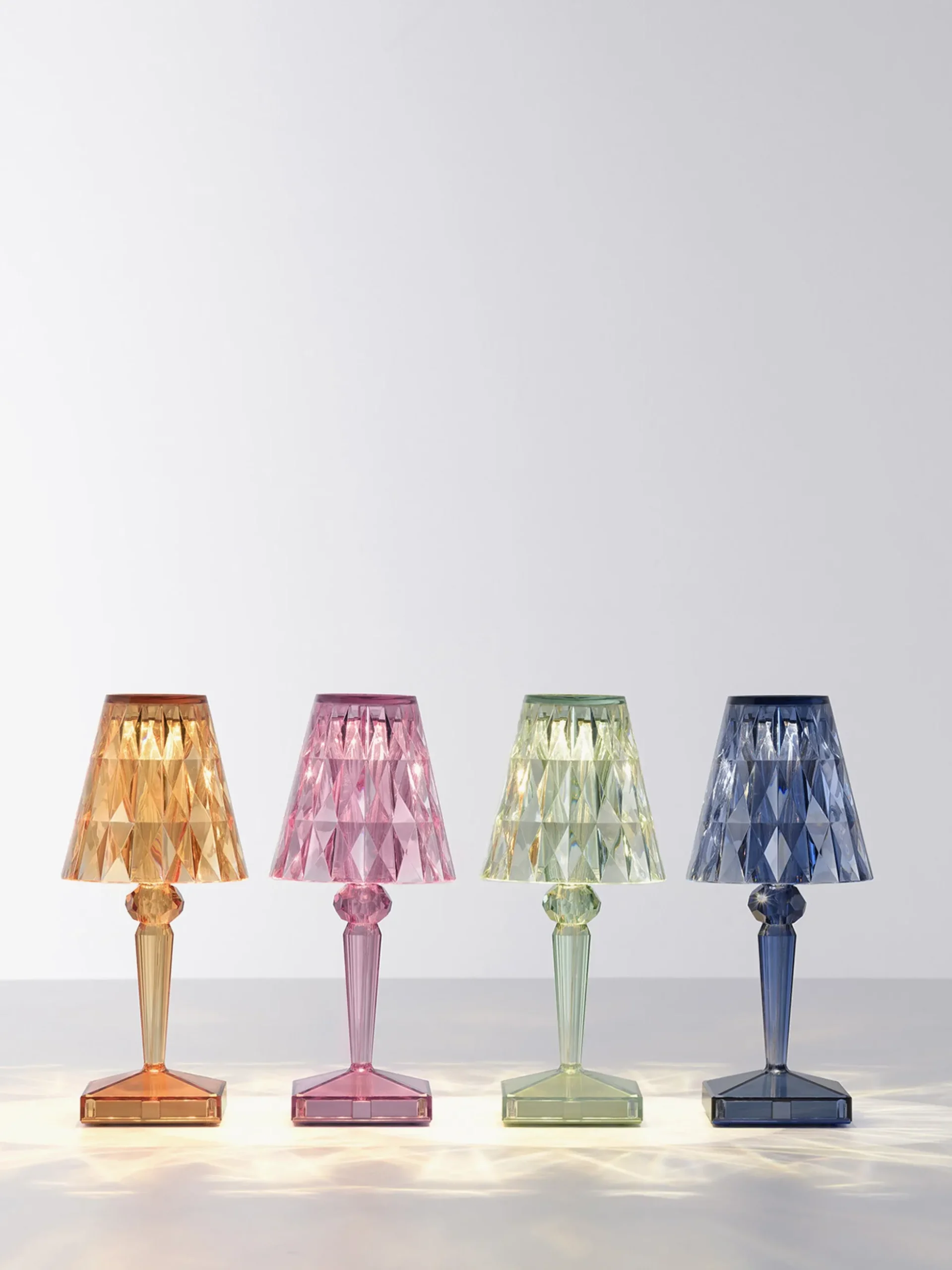 Lampada da tavolo portatile a LED con batteria Battery, alt. 30 cm
