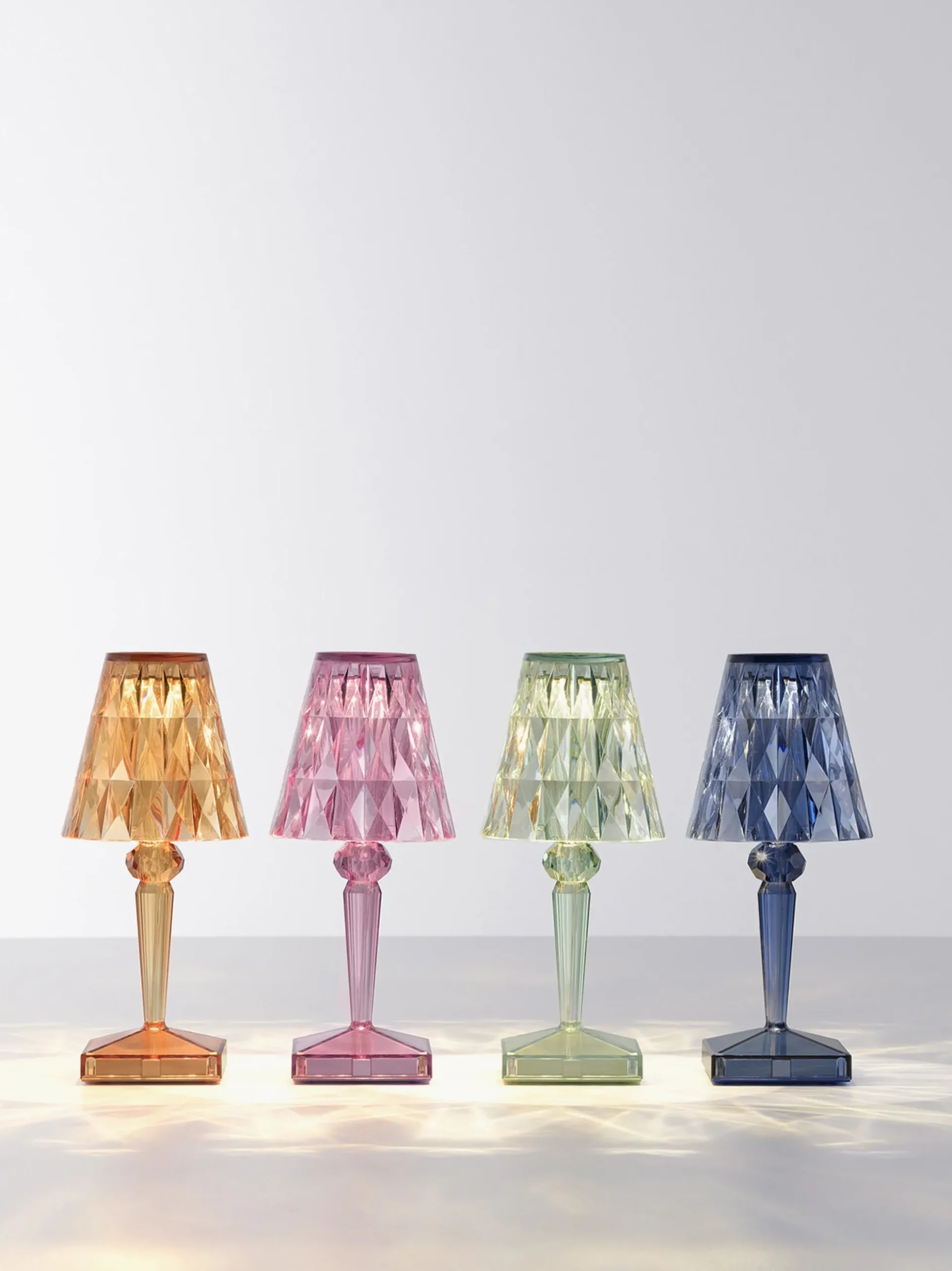 Lampada da tavolo portatile a LED con batteria Battery, alt. 30 cm