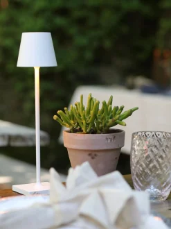 Lampada da tavolo portatile a LED con luce regolabile Poldina Pro Micro