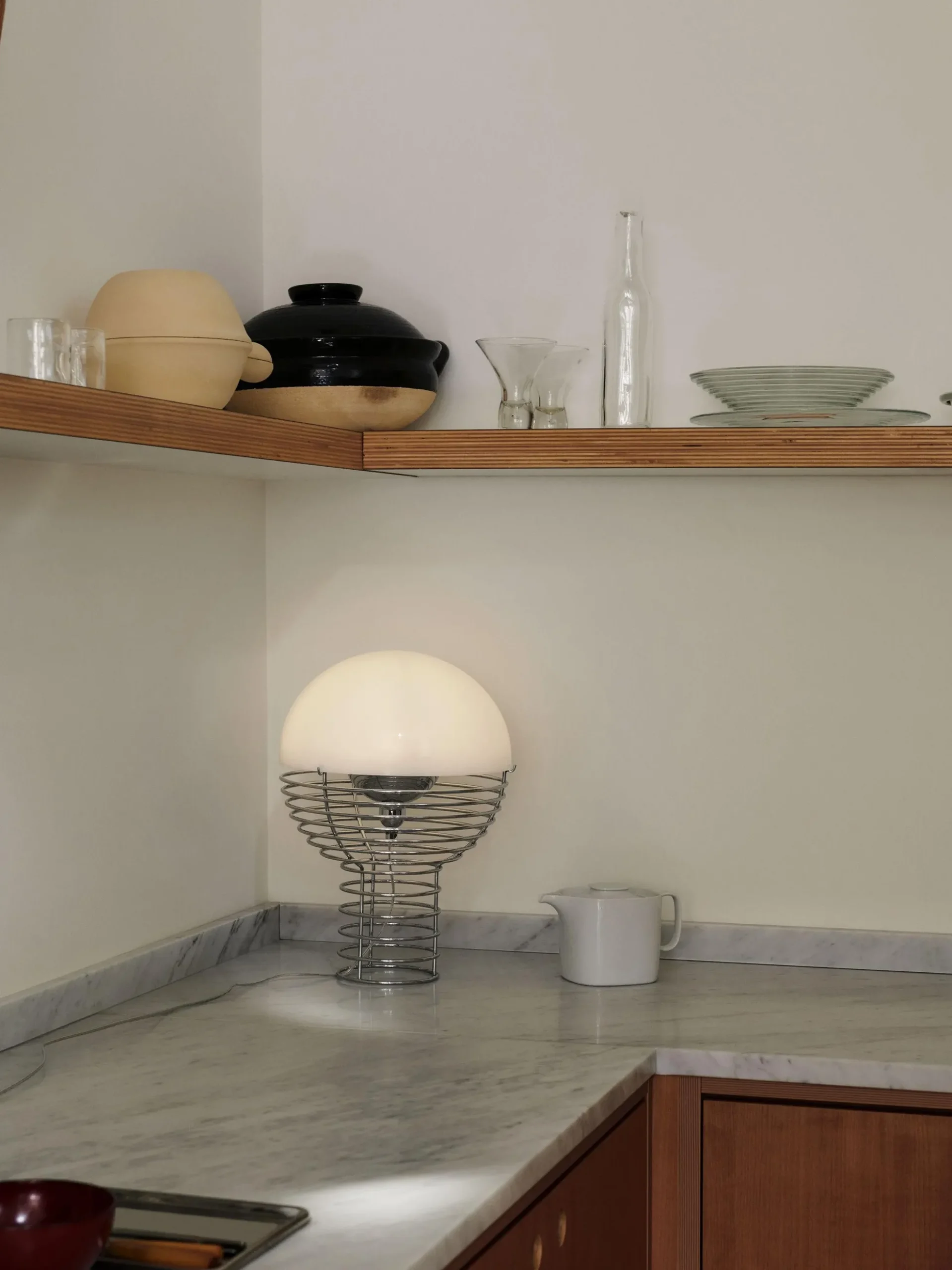 Lampada da tavolo Wire, design Verner Panton