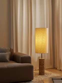 Lampada da terra con base in marmo Elanor