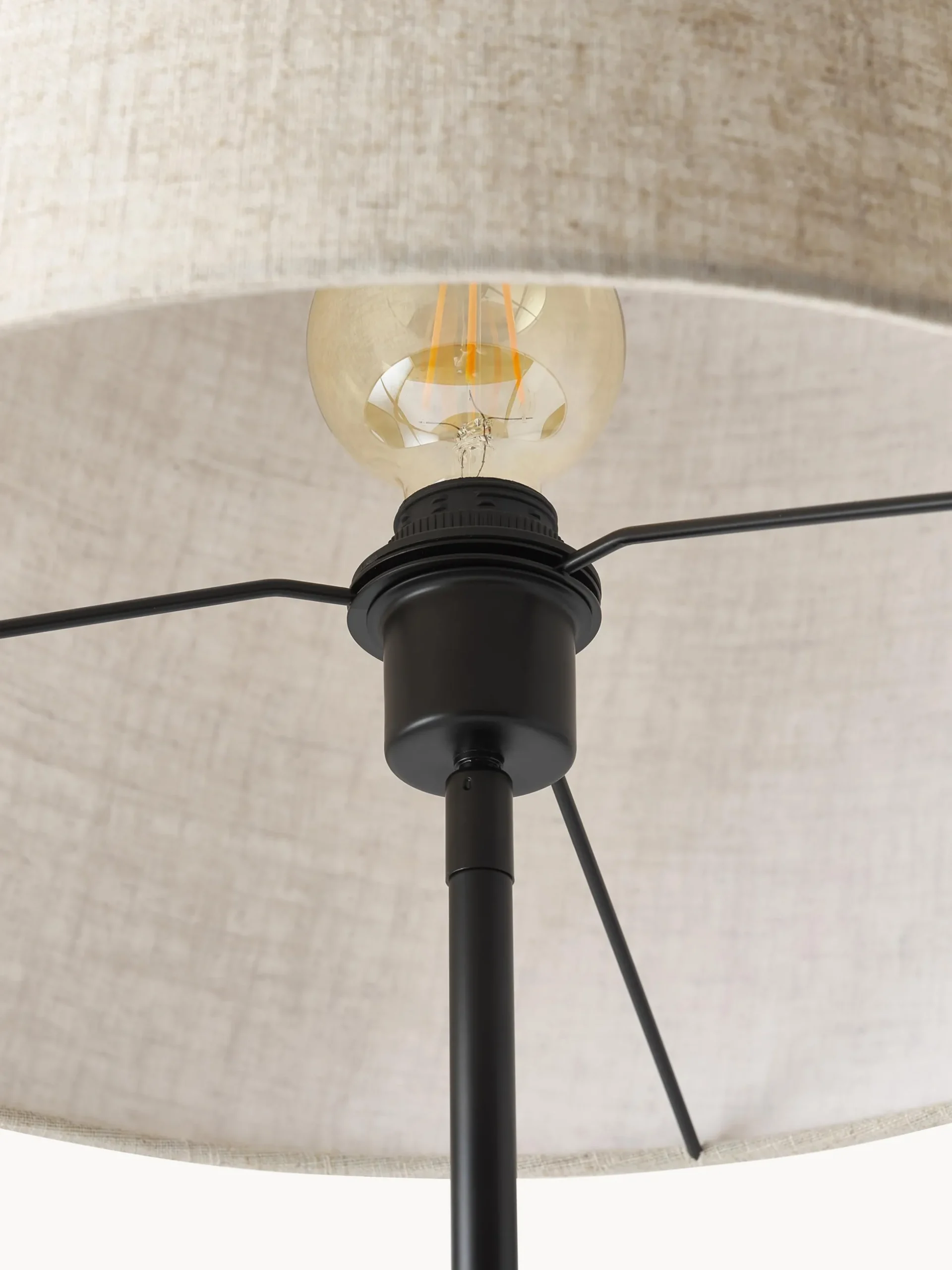 Lampada da terra con base in cemento Kaya