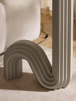 Lampada da terra di design Luomo