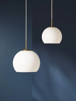 Lampada a sfera piccola a sospensione Kiku, varie misure