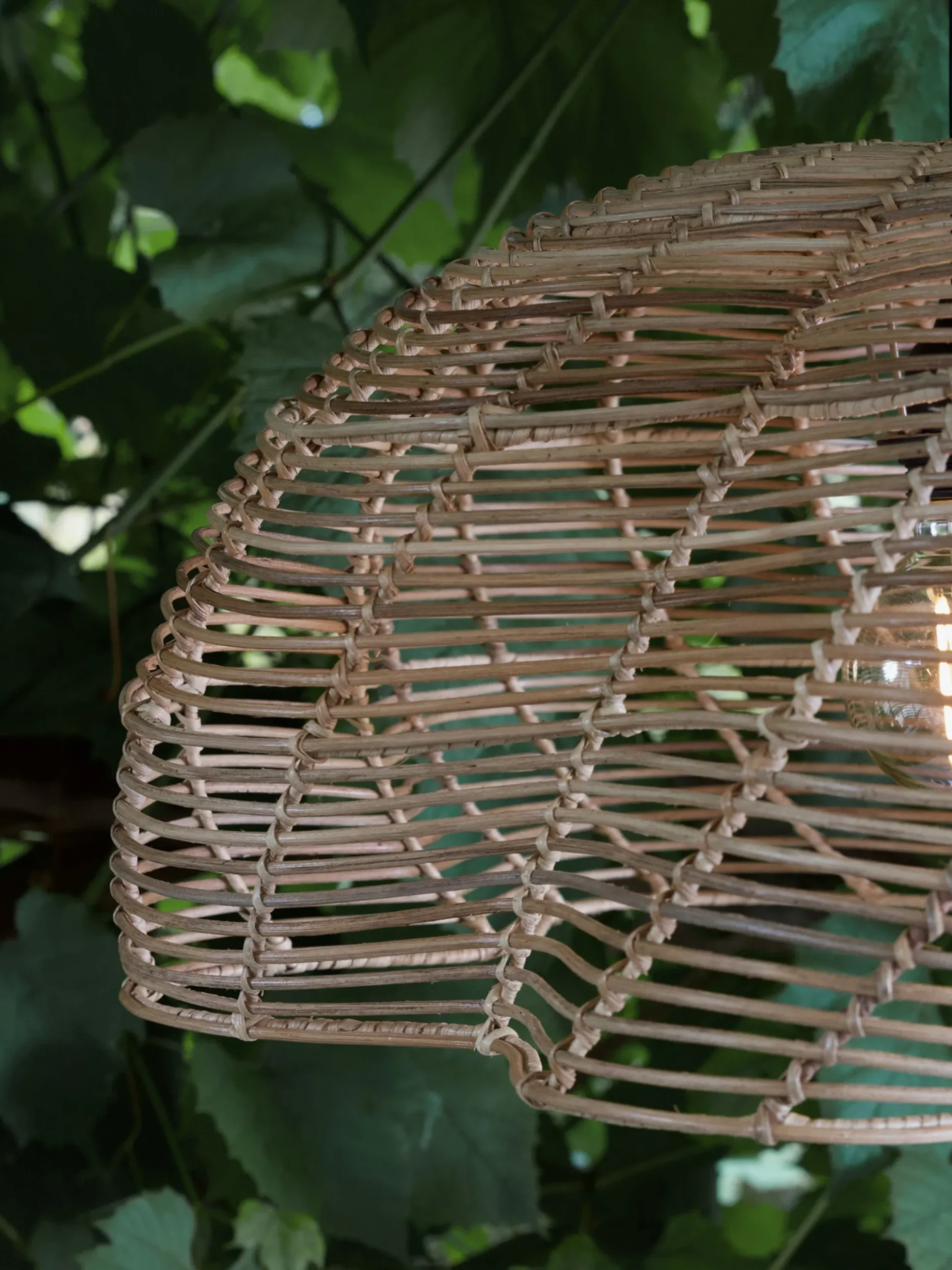 Lampada a sospensione da esterno in rattan Mayla, varie misure