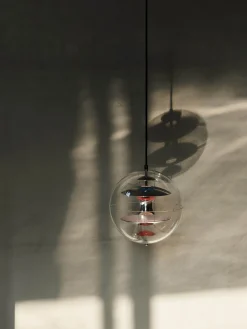 Lampada a sospensione VP Globe, Design Verner Panton