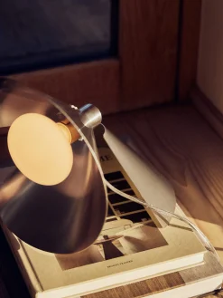 Lampada da tavolo a LED Peel