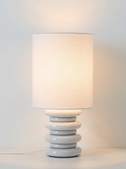 Lampada da tavolo con base in legno Nicolas