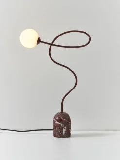 Lampada da tavolo con base in marmo Alina