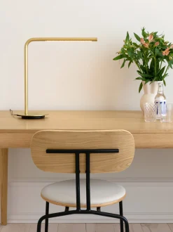 Lampada da tavolo grande a LED con luce regolabile Omni